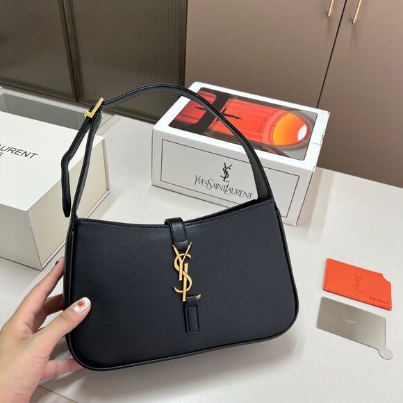 YSL LE 5 À 7 HOBO BAG IN SMOOTH LEATHER NOIR - Picture 7 of 9